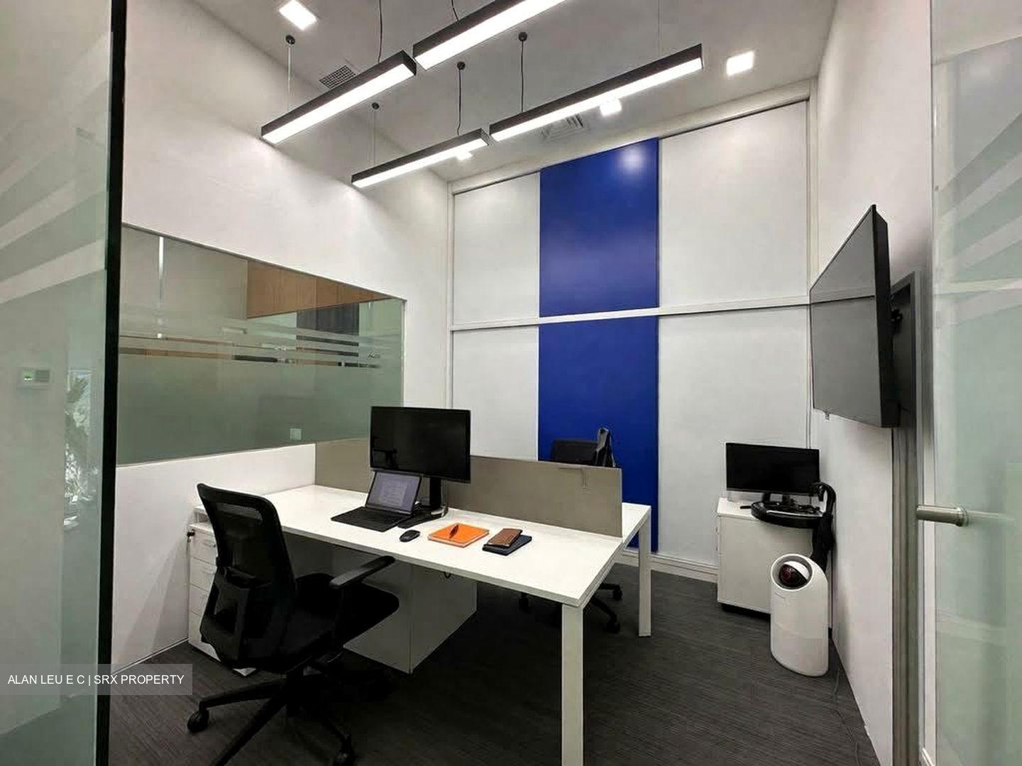 Sbf Center (D1), Office #567488801